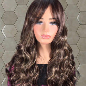 20” Brunette Wavy Wig with Bangs & Highlights – Classic Cap
